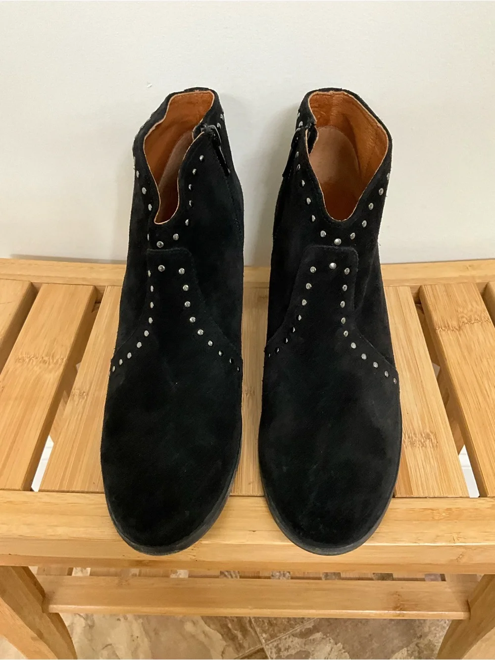 Frye Women’s 9.5 B Black Suede Studded Ankle Boots Western Block Heel